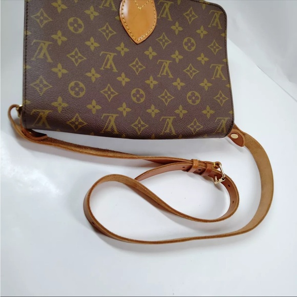 EUC Louis Vuitton CARTOUCHIERE GM Crossbody Bag with COA - Picture 4 of 9